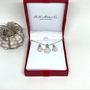 Sterling Silver Cultured Pearl Earring & Necklace Set!